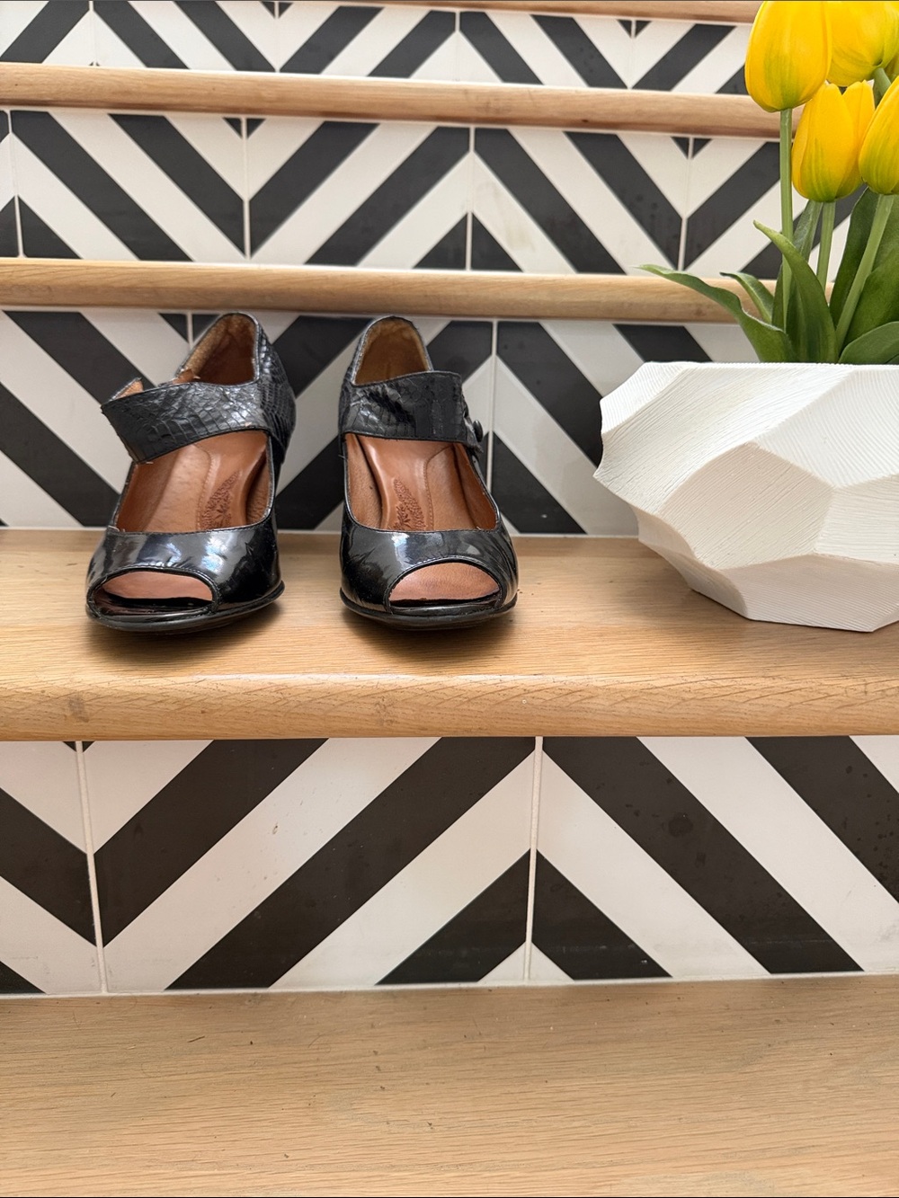 Sofft Black Patent Open-Toe Mary Jane Heels Size 9.5